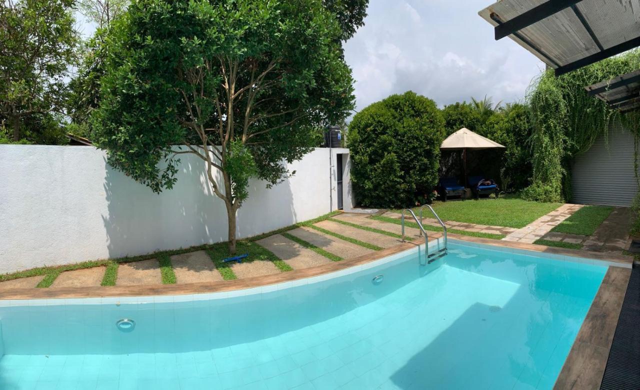 Milla Villa Hikkaduwa Extérieur photo